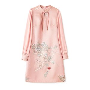 2024 Spring Pink Solid Color Embroidery Dress Long Sleeve V-Neck Knee-Length Casual Dresses W4M053204