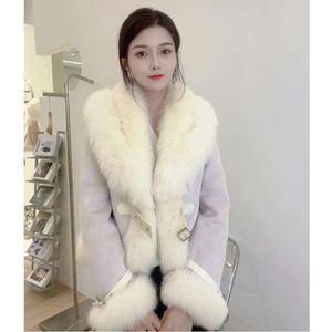 2023 Haining nowej modnej gęsi z futrem Fox Fur, ciepły płaszcz dla kobiet 293344