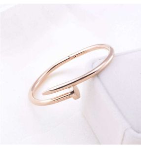 Hot 18k Rose Gold Nail Armband Öppning Cati Diamond Free Armband Personlighet