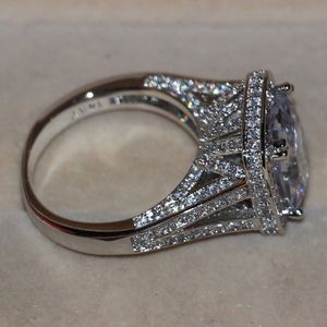 Tamanho 5-11 jóias de luxo 8ct grande pedra safira branca 14kt ouro branco preenchido gf simulado diamante casamento anel de noivado lov261n
