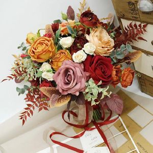 Bröllopsblommor Brudbukett Home Flower Art Caramel Wine Red Rose Simulation Bundle Bride Holding 606