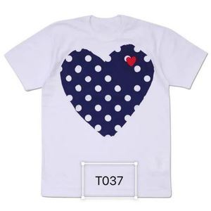 Play Shirt Designer T Shirt Cdgs Shirt New Play Mens T Shirt Designer Red Commes Heart Women Garcons S Badge Des Quanlity Ts Cotton Cdg Embroidery Short Sleeve 231