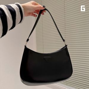 Cleo Hobo Bag Womens Designers 가방 가방 핸드백 Sacoche Pochette 고급 가죽 어깨 가방 지갑 레이디 언더 암 검은 메신저 Vin257Z