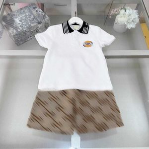 Luxury Kids Tracksuits broderade märke T-shirt Set Babykläder Storlek 120-170 cm Kort ärm Polo-skjorta och logotyptryck shorts 24mar