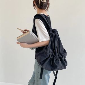 Mode ruched dragstring ryggsäckar för kvinnor estetiskt nylon tyg ryggsäck ljus vikt studenter väska rese kvinnlig 240309