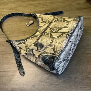 Schlangen-Umhängetasche aus ECHTEM Leder mit Tierschlangenmuster Bou+logne Odeon M45831 781402 KOSMETIK-Beuteltasche BAG BOX 781392 M46871 M46856 M46855 m57793