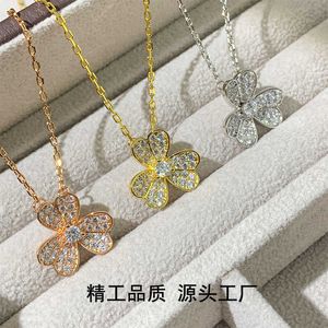 VanCF Necklace Luxury Diamond Agate 18k Gold V Gold Lucky Full Diamond Clover Necklace for Women Plated with Rose Gold Large Petal Chain