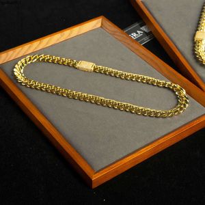 Halsband designer smycken kubansk länk hänge halsband grossist choker 18k anpassad guld kubansk länk kedja miami moissanit kedjekedjor för män gåva smycken