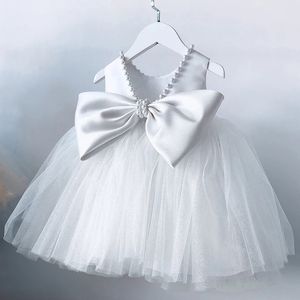 Summer Toddler Baby Girls 1st Birthday Baptism Party Dresses Backless Bow Cute Baby White Dress Beading Wedding Prom Vestidos 240226