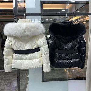 Puffer Designer Down Ceket İşlemeli Rozet Kış Ceket Celac Kürk Yaka Kadınları 1-5 {Kategori}
