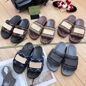 Designer tofflor Kvinnor Mens Sandaler Flower Fashion Slides Floral Slipper Rubber Flats Summer Beach Shoes Storlek 35-44