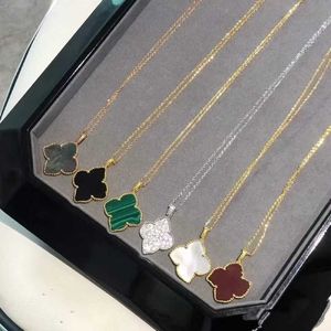 VanCF Necklace Luxury Diamond Agate 18k Gold V Golden Family Four Leaf Grass Large Necklace for Women with Light Luxury White Fritillaria Red Chalcedony Chain