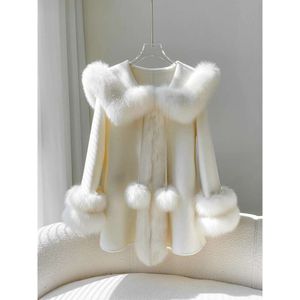 Snow Elf Fox Fur Cape Style dwustronny kaszmirowy wełniany płaszcz wełniany damski 964545