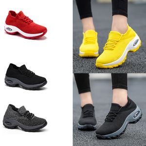 Vår sommar ny överdimensionerade kvinnors skor Nya sportskor Kvinnor Flying Woven Gai Socks Shoes Rocking Shoes Casual Shoes 35-41 187