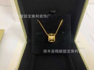 Designer Pendant Necklace Sweet Love Vanca Jade v Golden Clover Kaleidoscope Necklace Precision Edition Thick Gold Plated 18k Luxury Fashion Versatile Ktwp