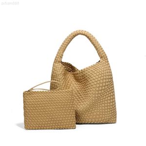 Haoen Woven Bag Lady 쇼핑 토트 어깨 버킷 핸드백을위한 작은 파우치와 함께 새로운 2023