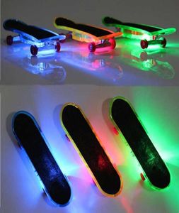 3st LED Light Mini Alloy Fingerboard Professional Wood Finger Board Skates Toy for Child8794841