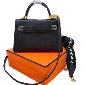 10A mirror quality designer women leather Shoulder Bag mens calfskin Lock Flap Handbags golden pochette Twist luxurys Mini Crossbody Bag fashion clutch Totes purse
