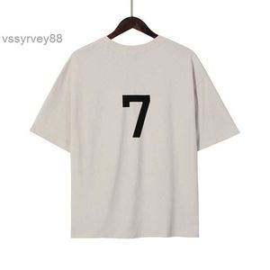 Ess Mens Womens Designers Camisetas para Mans Verão Moda Essen Tops Carta de Luxo Camisetas Roupas Polos Vestuário Mangas Camisetas RO8C