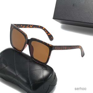 Óculos de sol clássicos de verão preto branco cha óculos de sol lente uv com revestimento azul óculos feminino sombra glasseframes homens óculos de sol design mulher óculos de sol