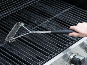 12 tums BBQ GRILL BROSE 3SIDD BBQ Wire Brush med hängande slinga BBQ Cleaning Brush Rostfritt stål Bristles1225903