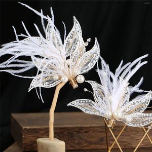 Hair Clips Elegant Feather Hairpins Side Wedding Jewelry For Bride Women Girls Party Pearl Headpieces Fairy Accessories