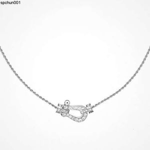 Pendant Necklaces u Shape Horseshoe Necklacenew Luxury Designer Classic Womens Collarbone Chaingold Plated and Diamondsdesigner