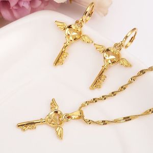 Set di orecchini alla moda per donna, regalo per feste, in oro massiccio, GF, modello chiave, collana con ali, orecchini, set di gioielli per ragazze323B