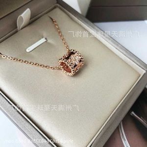 Designer Pendant Necklace Sweet Love Vanca Jade Silver 18k Rose Gold Kaleidoscope Female Lucky Four Leaf Clover Small Pretty Waist Clavicle Chain Iz2c