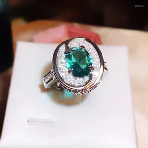 Cluster Rings Sier Neon Green Imitation Zambia Emerald Ring Vintage Stor diamant för Women Party Birthday Present
