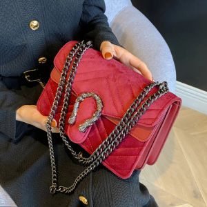 Fábrica atacado mulheres sacos de ombro 5 cores inverno moda veludo saco de corrente clássico carona ponto listrado bolsa doce retro fivela bolsa feminina 829-2