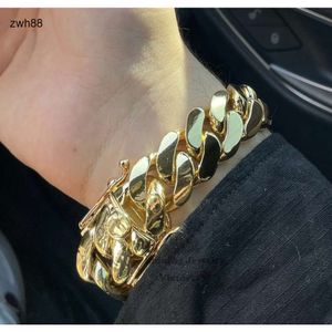 Smyckesdesigner 14K Guldplätering Miami Cuban Link Hip Hop 22mm 9.5 250G Solid Silver 999 Bracelethiphop