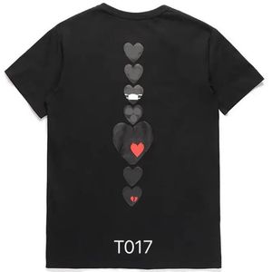 2024 Fashion Mens Play T Shirt Garcons Designer Shirts Red Comes Heart Casual Womens des Badge Graphic Tee Heart Bakom bokstav på bröstet CDG Embroidery Kort ärm T5 T5