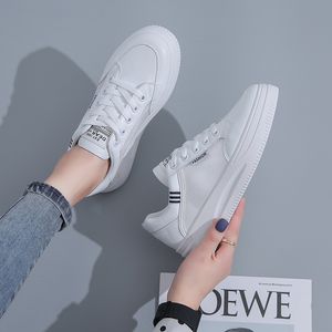 Kvinnor White Top Sneakers Autumn Lace Up Thick Bottom Casual Flats Anti-Slip Outdoor Walking Sports Board Shoes Fashion Sapatos Femininos