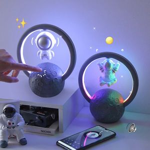 Utai levitação magnética bluetooth alto-falante astronauta casa criativo mini rádio ao ar livre sem fio subwoofer áudio portátil 240229