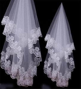 W Stock White and Ivory Bridal Veil Onelayer Wedding Weslay Akcesoria ślubne Nowy moda koronkowa krawędź Tiuls 52229286