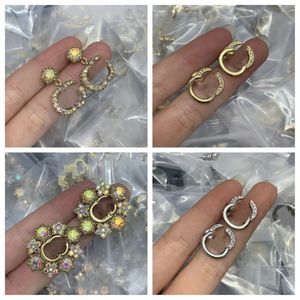 Tasarımcı Stud Küpe Moda Altın Küpe Kadınlar Hoop Küpe Elmas Kuyumculuk Lüksler 925 Gümüş İnci Küpe Çıtçıtları Bijoux De L256Z