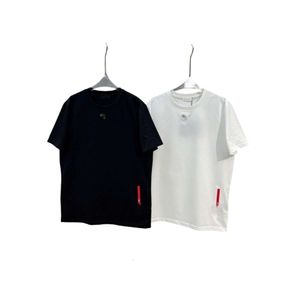 여성 Tshirt 디자이너 독창적 인 품질 여성 Tshirt 봄과 여름 새로운 삼각형 브랜드 다목적 패션 간단한 캐주얼 짧은 슬리브