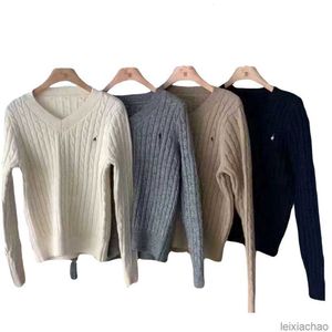 Tasarımcı Ralphs Kadın Gömlek Erkekler Laurens Womens Orijinal Kalite Yeni Feel Çok Slim Style Ponny Sweater Düzenli Yumuşak Mumsu Kızarmış Hamur Twists V-Neck Triko