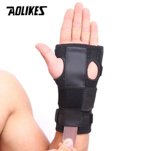 Aolikes 1pcs spor salonu antiseprain bilek desteği ortopedik bilek bandı yaralanması sabit kırık splint Medische Polsbrace Met Spalk 240226