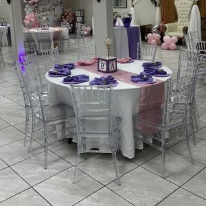 Sedia da pranzo in plastica trasparente per eventi Tiffany Chiavari in resina di cristallo acrilico trasparente all'ingrosso per matrimoni e banchetti