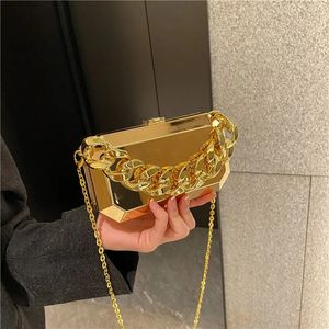 Gold Silver Metal Box Bag for Women عشاء حقائب المصمم عالي الجودة الكتف الحفلات الفاخرة المحافظ PVC Crossbody 240304