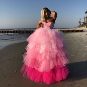 Abiti da festa in tulle gonfi di colore rosa fucsia misto per ragazze nere Lussuosi volant a strati lunghi Plus Size abito da ballo donne ritorno a casa Go217K