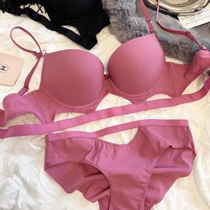 Bras Sets Seamless Underwear Women's Hollow Soft Steel Ring Small Chest Push-up Anti-sagging Brassiere Sexy Lady Comfortable Bra