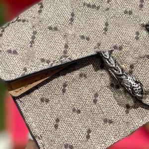 Klassisk mini modeväska märkesdesigner flip väska original hårdvara magnetisk läder messenger väska