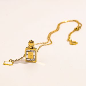20Style Designer Gold Plated Letter Necklace Chain Design Bottle Pendant Choker Märke Halsband för kvinnor Bröllopsfestgåvor smycken