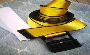 Ny av fashionabla högkvalitativa dukbältes fritid Gyllene gul bälte Wellmade Canvas Men Women Belts Black Red 13m 15m 2M7436304