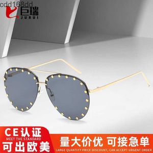 Sunglasses 2023 Metal Rivet Sunglasses Toad Mirror Unisex Gold Sunglasses