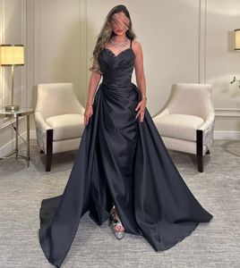 Luxury Long Black Beaded V-Neck Evening Dresses With Slit Mermaid Spaghetti Floor Length Sweep Train Formal Prom Party Gown Robe de soiree for Women