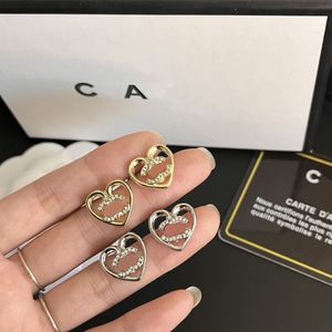 Popular Fashion Design Stud Earrings Love Girls 18k Gold Plated Earrings Fashion Gift Stamps Charming Earrings For Women Accessori186k